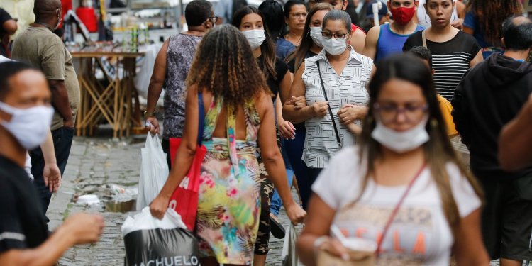 Covid-19: Brasil tem 28,6 milhões de casos e 648,1 mil mortes