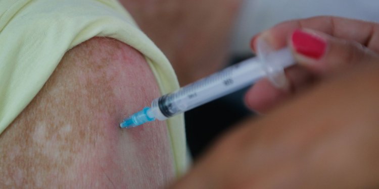 SP anuncia 4ª dose contra covid-19 para pessoas acima de 60 anos