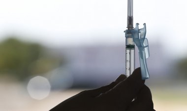 Fiocruz mostra importância da dose de reforço para combater covid-19
