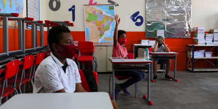 Mais de 80% das escolas municipais têm aulas presenciais