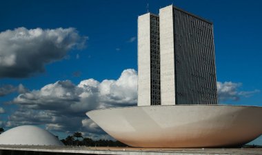 Câmara aprova PL que amplia medidas protetivas para crianças