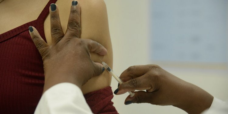 Covid-19: em 24 horas, Brasil teve 25,6 mil novos casos e 125 mortes
