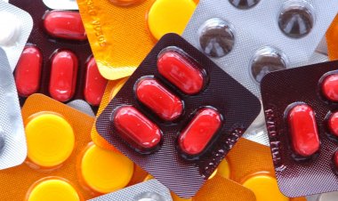 Farmacêuticos apontam falta de remédios nas redes pública e privada