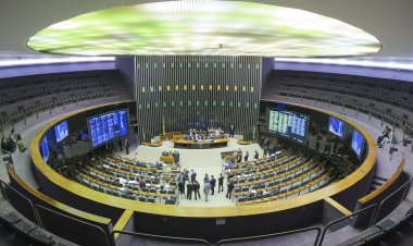 Congresso mantém veto em lei da privatização da Eletrobras