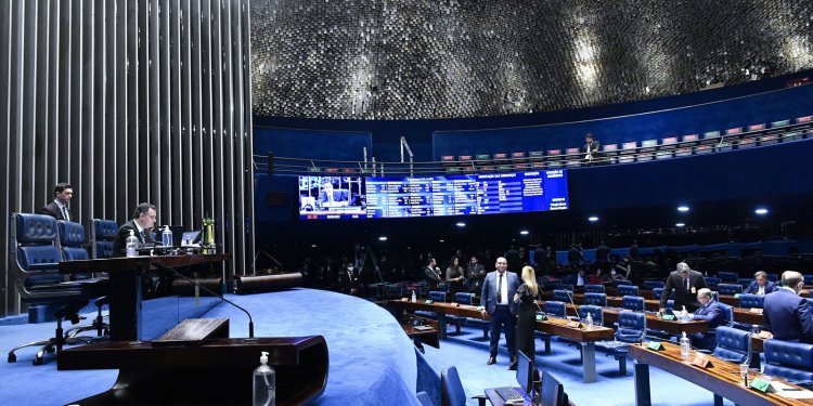 Senado aprova projeto que reformula sistema de crédito cooperativo