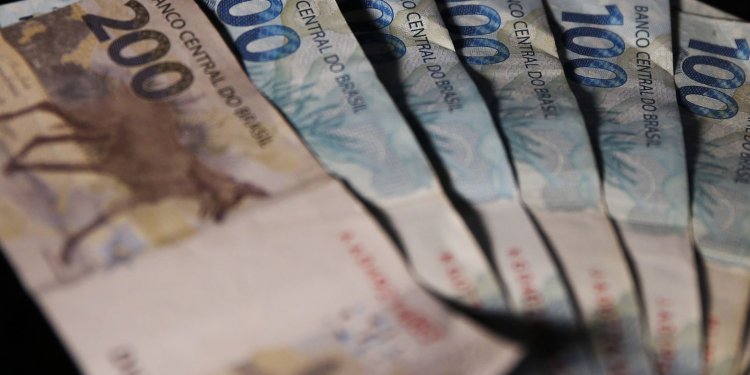 Decreto regulamenta crédito consignado no Auxílio Brasil