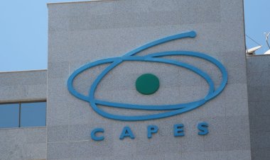 Capes deposita dinheiro de bolsistas