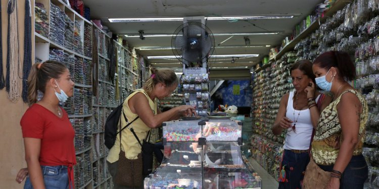 Covid-19: Brasil registra 7 mortes e 6.777 novos casos em 24h