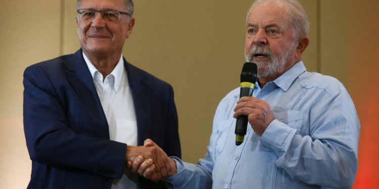 Lula e Alckmin são diplomados hoje presidente e vice-presidente