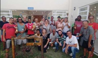 Ubá: Usuários do CAPS ADIII participam de Oficina de Ovos de Páscoa