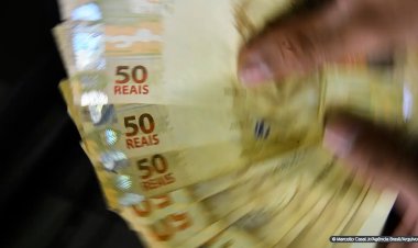 Primeira parcela do décimo terceiro deve ser paga até esta quinta