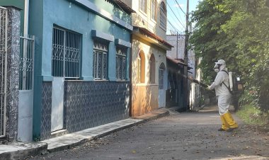 Saúde investe em aplicação de inseticida com bomba costal no combate ao Aedes