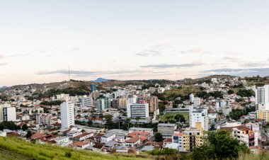 Eleições 2024: Pesquisa confirma Mônica Vallone como grande favorita em Ubá