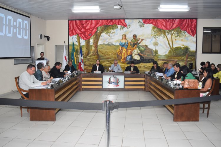 Câmara Municipal de Ubá promulga lei que proíbe destinação de resíduos de outros municípios