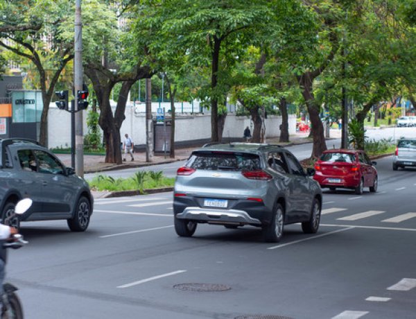 Candidatos à habilitação aprovados nas etapas anteriores já podem agendar exame prático diretamente no site do Detran-MG