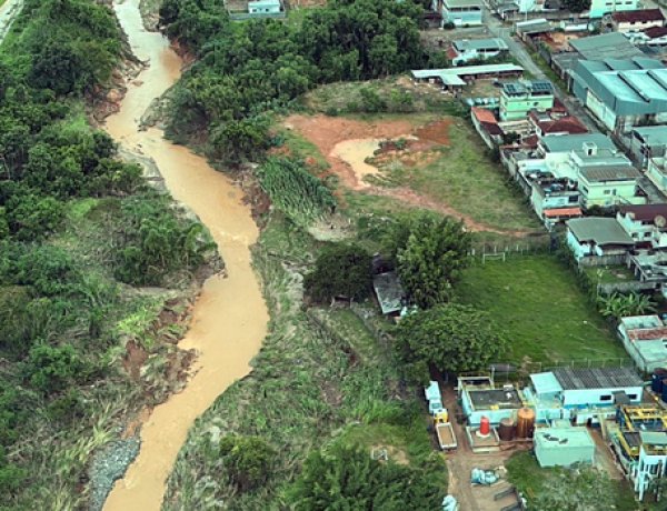 Governo de Minas reforça rede de saúde de Ubá com envio de remédios e insumos