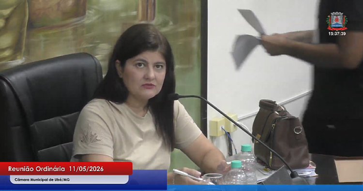 Vereadora Aline Melo cobra melhorias na gestão de terceirizados e solicita obras em bairros de Ubá